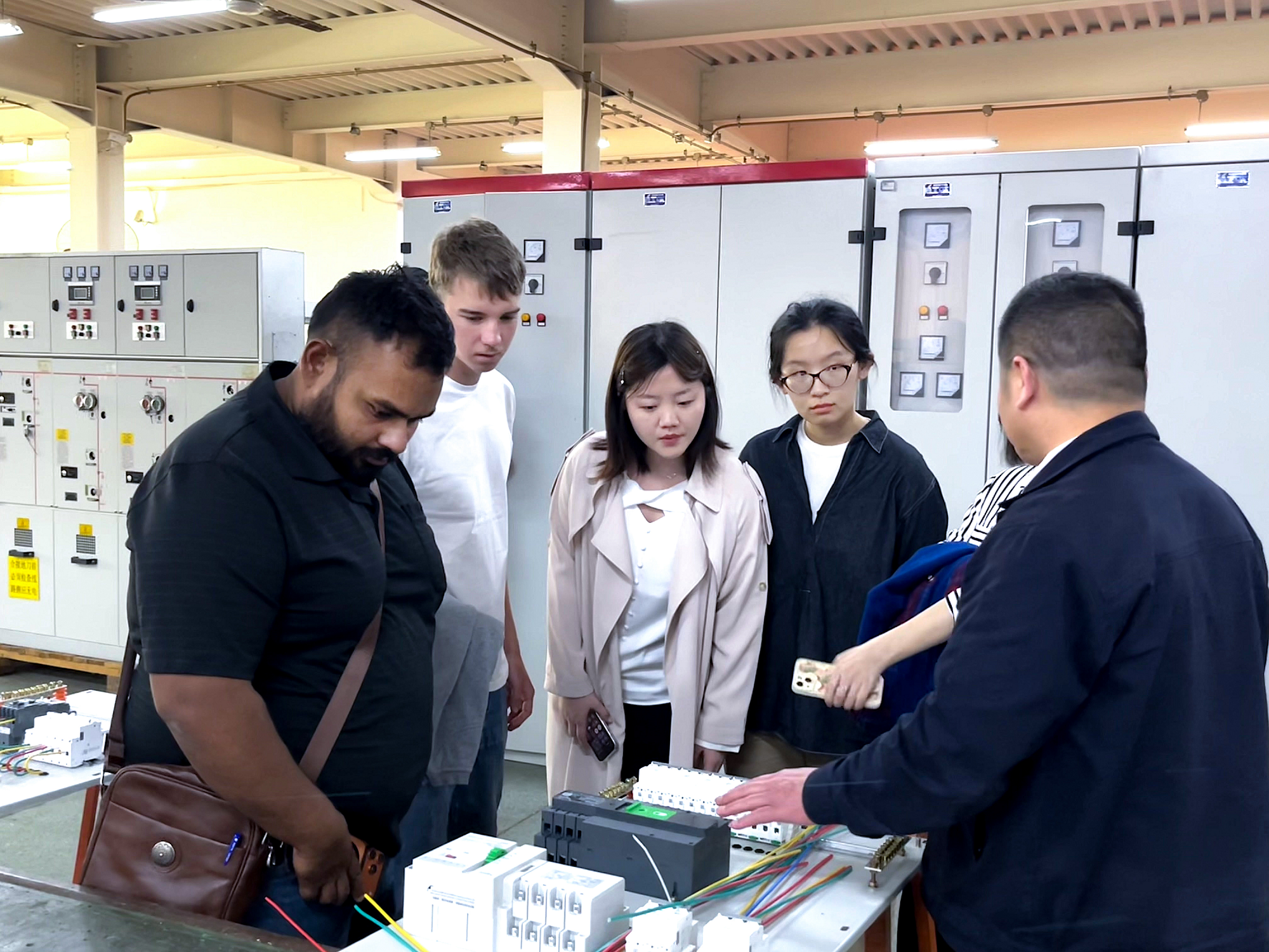 DSJ Welcomes Australian Engineering Company PEMBROKE CONSTRUCTION for Factory Visit and Technical Collaboration