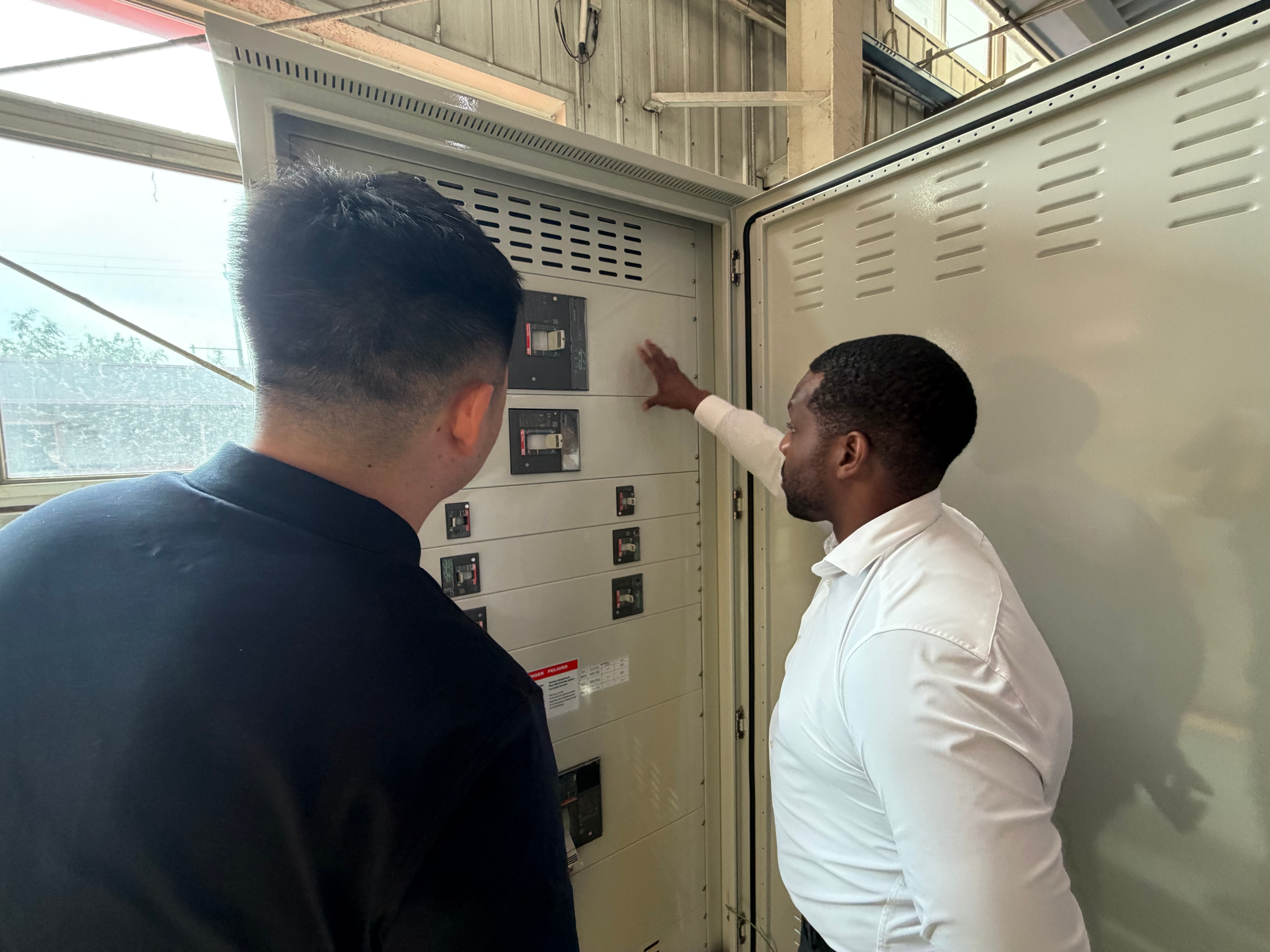 Schneider Electric's Global Engineering Team Visits DSJ Electrical – High Praise for UL891 Panelboards